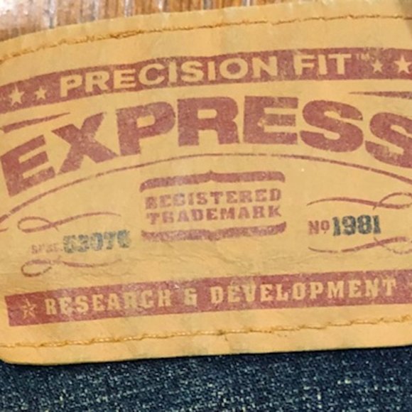Express Jeans - Picture 4 of 9